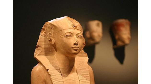 Как първата жена фараон на Египет управляваше като мъж