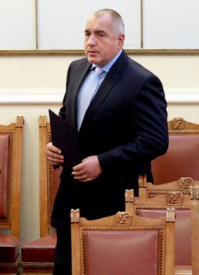 Премиерът Бойко Борисов се закани, че ако трябва и силово ще вземат документите за газопровода.