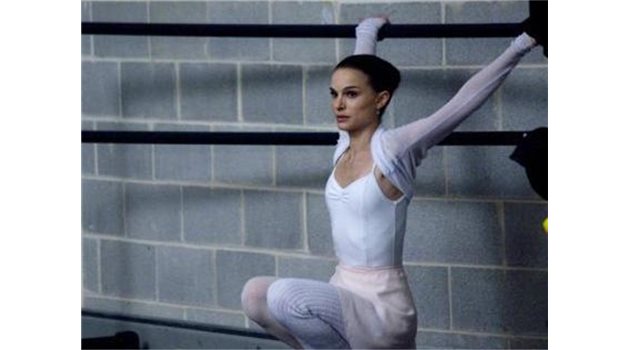 Натали Портман тренирала 10 месеца с балетна трупа, за да изпълни ролята на в "Черният лебед".