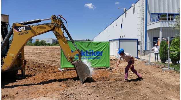 "Практикер" строи нов склад в гара Елин Пелин (обновена+снимки)