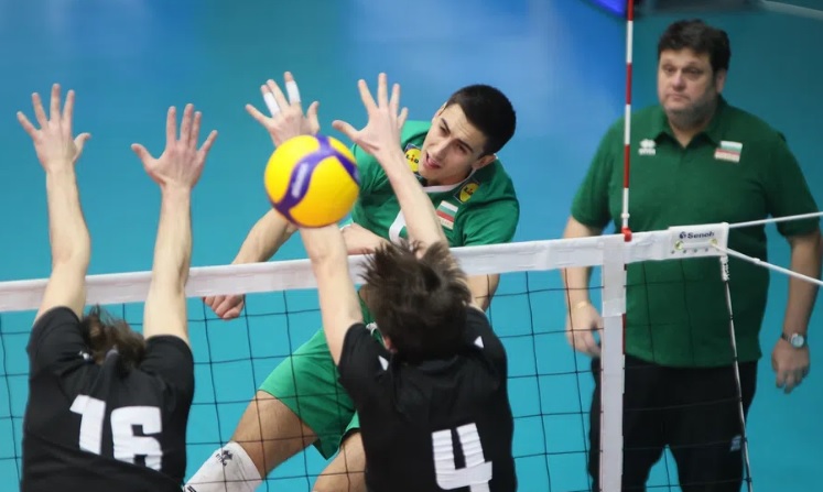 България е 1/2-финалист на европейското до 20 г.