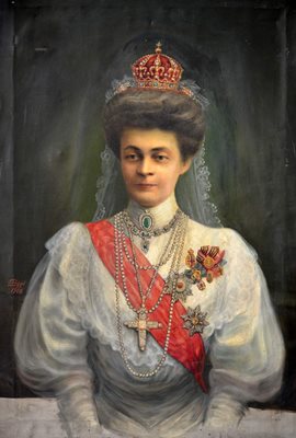 Портрет на Царица Елеонора от Георги Евстатиев, 1908 г. Източник: ДА „Архиви“, wikipedia