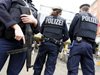 Въоръжен мъж се е барикадирал в ресторант в германския град Саарбрюкен