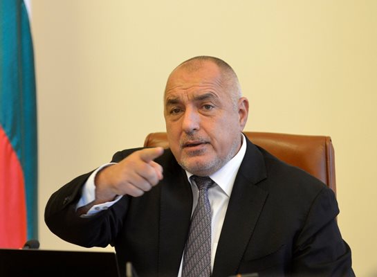 Бойко Борисов започна заседанието на правителството с караница към АПИ.