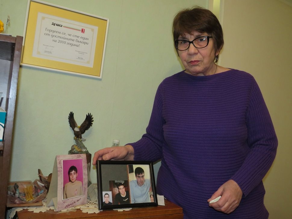 Стефка Сапунджиева от 9 г. всеки ден говори с жената, която живее с черния дроб на сина й