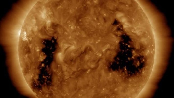 Коронални дупки в Слънцето СНИМКА: NOAA
