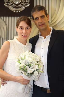 Мария Иванова и Юлиан Захариев в деня на сватбата си