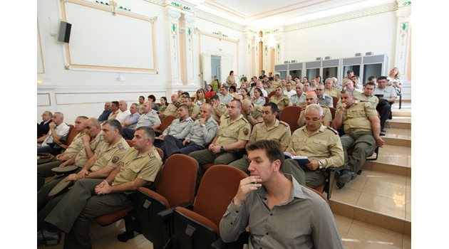 Предпремиерата бе пред специалистите по сигурност от Военна академия.  Снимка: Димитър Кьосемарлиев