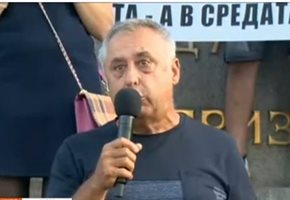 Таткото на Кирил Петков: Радев плачеше, че баща му хванал рак заради Борисов