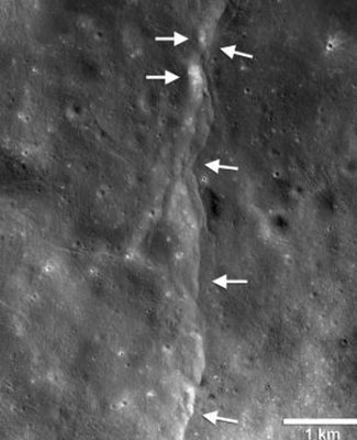 Лунотресения, регистрирани от апарата "Лунар рикънисънс орбитър" СНИМКА: НАСА