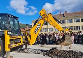 Изграждат нов физкултурен салон в училището във велинградското село Драгиново