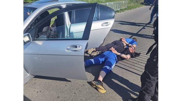Част от арестуваните по време на полицейската акция на 11 май в Бургас.