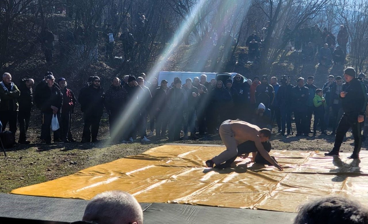 Десетки пехливани се точат за овена на 1 февруари в Асеновград