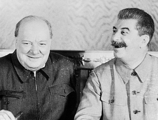 Уинстън Чърчил и Йосиф Сталин по време на една от срещите им