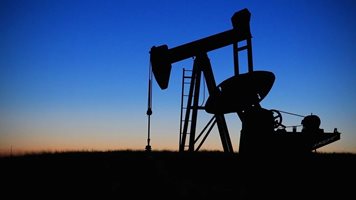 Цените на петрола леко се повишиха