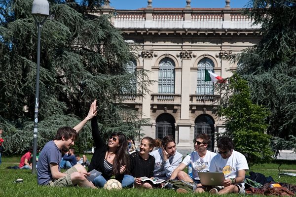 Презентация на Politecnico di Milano в София