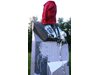 Заляха с боя паметника на Роналд Рейгън (Снимки)