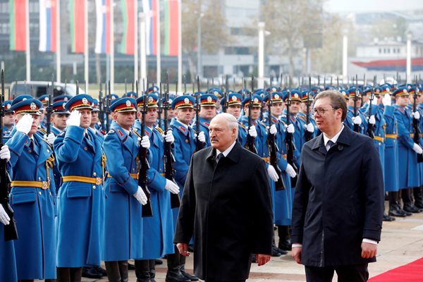 Александър Лукашенко и Александър Вучич СНИМКИ: Ройтерс