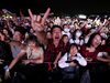 Хиляди на музикален фестивал на ягодите в Ухан