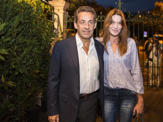 След като стана президент, Саркози се разведе със Сесилия заради Карла Бруни