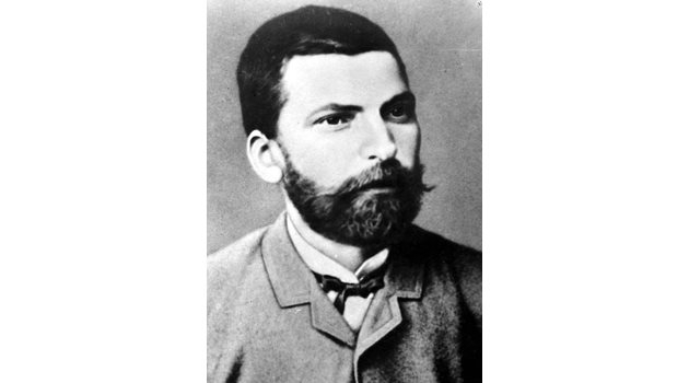 Захари Стоянов оглавява Тайния революционен комитет за Съединението, но умира при мистериозни обстоятелства на 39 г.