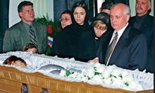 Горбачов не могъл да си прости, че не спасил  любимата си