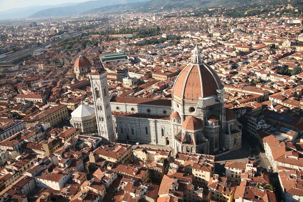 "Червен код" за горещини в 22 града в Италия, сред които Рим, Неапол и Флоренция