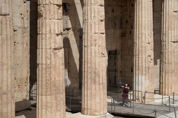 Туристическите забележителности в Атина вече са отворени.
