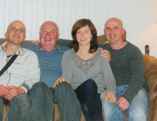 Синовете на журналиста - Георги (вляво), Мария и Филип