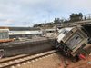 Влак дерайлира в Мароко, загиналите са най-малко 10 (Снимки)