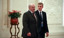 Лукашенко, последният европейски диктатор, под властта на 15-годишния си син Коля