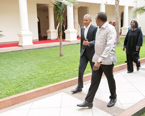 Барак Обама и президентът на Кения Ухуру Кениата Снимка: Ройтерс