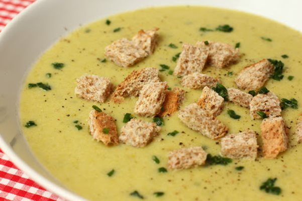 Спаначена крем супа с картофи