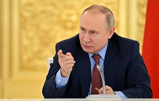 Путин да бъде лишен от титлата доктор хонорис кауза на ВТУ, поискаха зелените