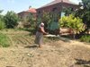 В Сливен раздават безплатно минерална вода, в селата пилеят