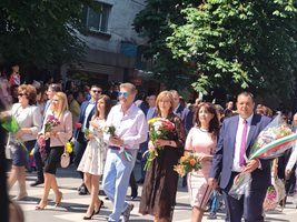 Тодор Попов и Екатерина Захариева бяха сред шистващите в Пазарджик