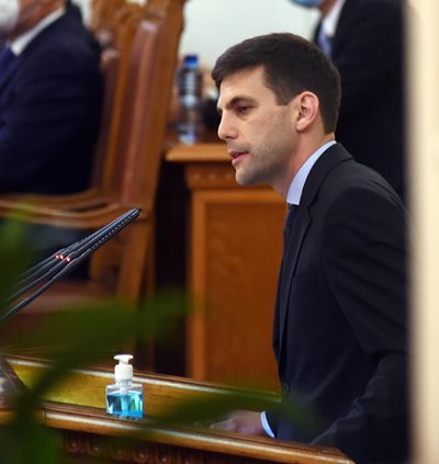Чистият и честен (според приятели) Никола Минчев ще удря звънеца в мътната политика