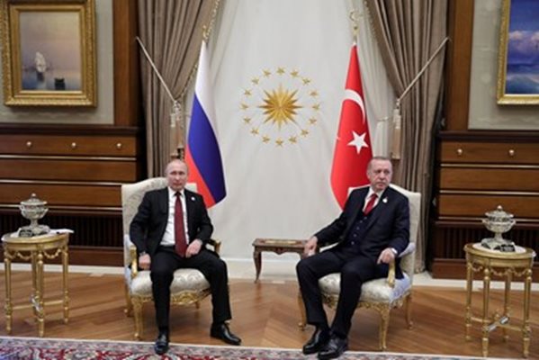 Владимир Путин и Реджех Тайип Ердоган СНИМКА: Ройтерс