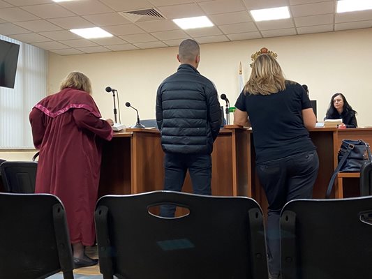 Процесът срещу Ангел Чобанов беше прекратен отново, заради допуснати грешки в обвинителния акт.