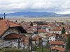В три града и в една община в България живеят по равен брой мъже и жени