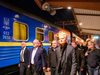 Лидерите стигат до Киев с влак от Полша