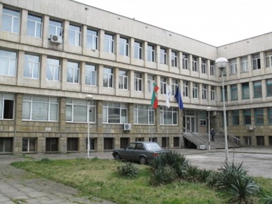Болницата в Павликени. Снимка pavlikeni.com