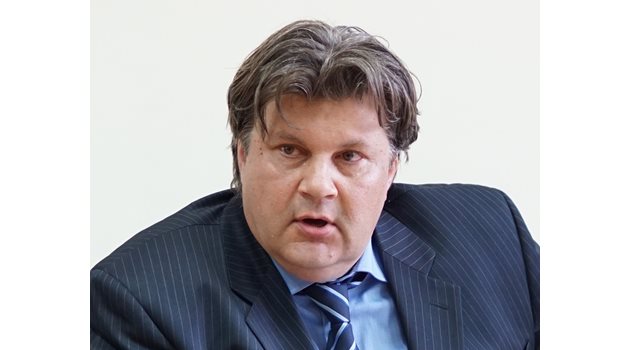 Наблюдаващ прокурор по делото е Мирослав Ангелов.