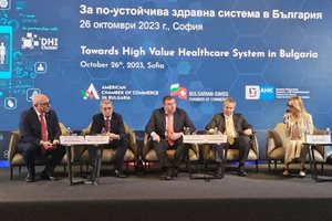 С думата "фрагментация" министър Хинков описа здравната система у нас