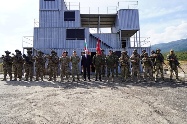 Българските и турски военни проведоха съвместна подготовка на полигона в „Црънча“