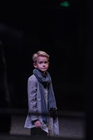 8-годишен актьор с трогателно послание в Деня на театъра (Видео)