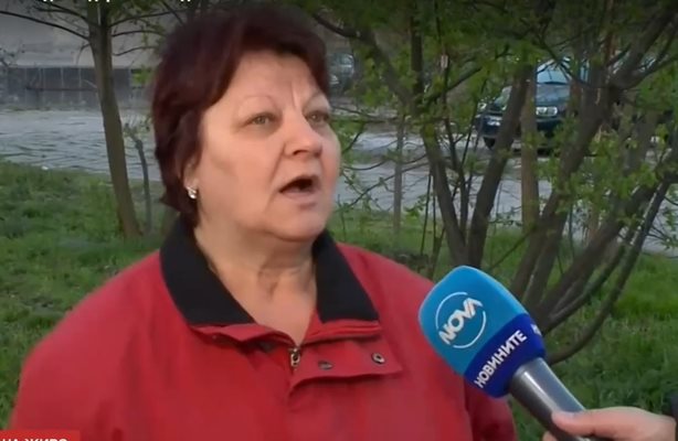 Съпругата на пострадалия Мариана Генчева разказа, че е взела назаем и е платила 4500 лева за операцията на мъжа си, затиснат от дърво в Пловдив. Къдар :Нова тв