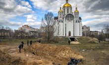 Киев и Москва спорят за зверствата - светът с ужас сверява дати и брои труповете в Буча