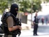 Френската полиция арестува трима души, заподозрени за тероризъм

