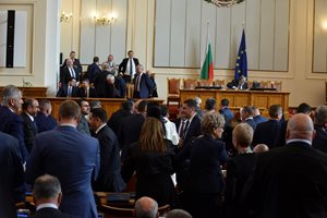 България има нужда от мотивирано и твърдо евро-атлантическо управление
